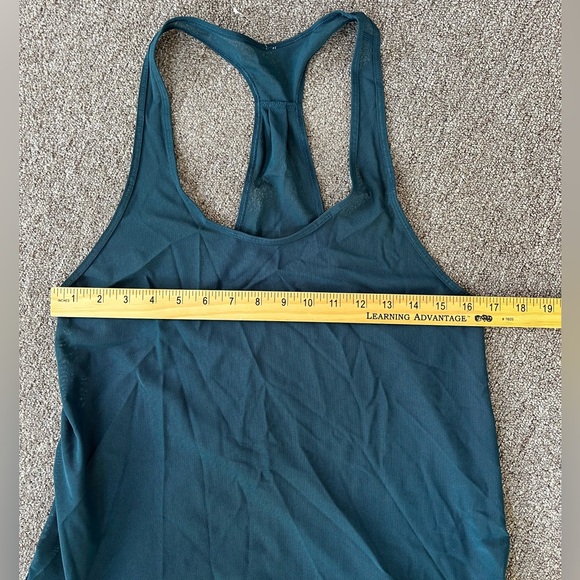 Lululemon Teal Forest Green Racerback Scoop Neck Tank Top Size Medium - Picture 4 of 5